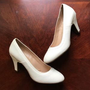 Naturalizer | Eggshell White Heels| Wedding